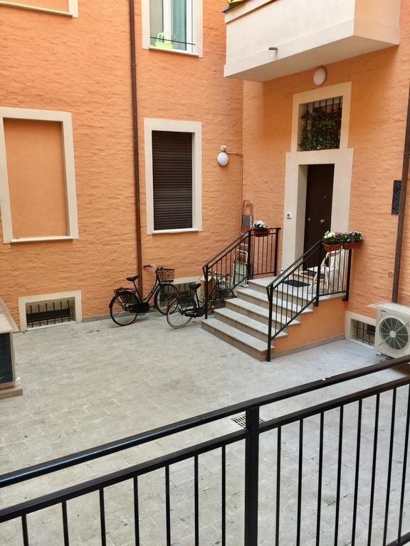 Residenza Sant'Orsola Azzurra Mazzini Apartment โบโลญญา ภายนอก รูปภาพ